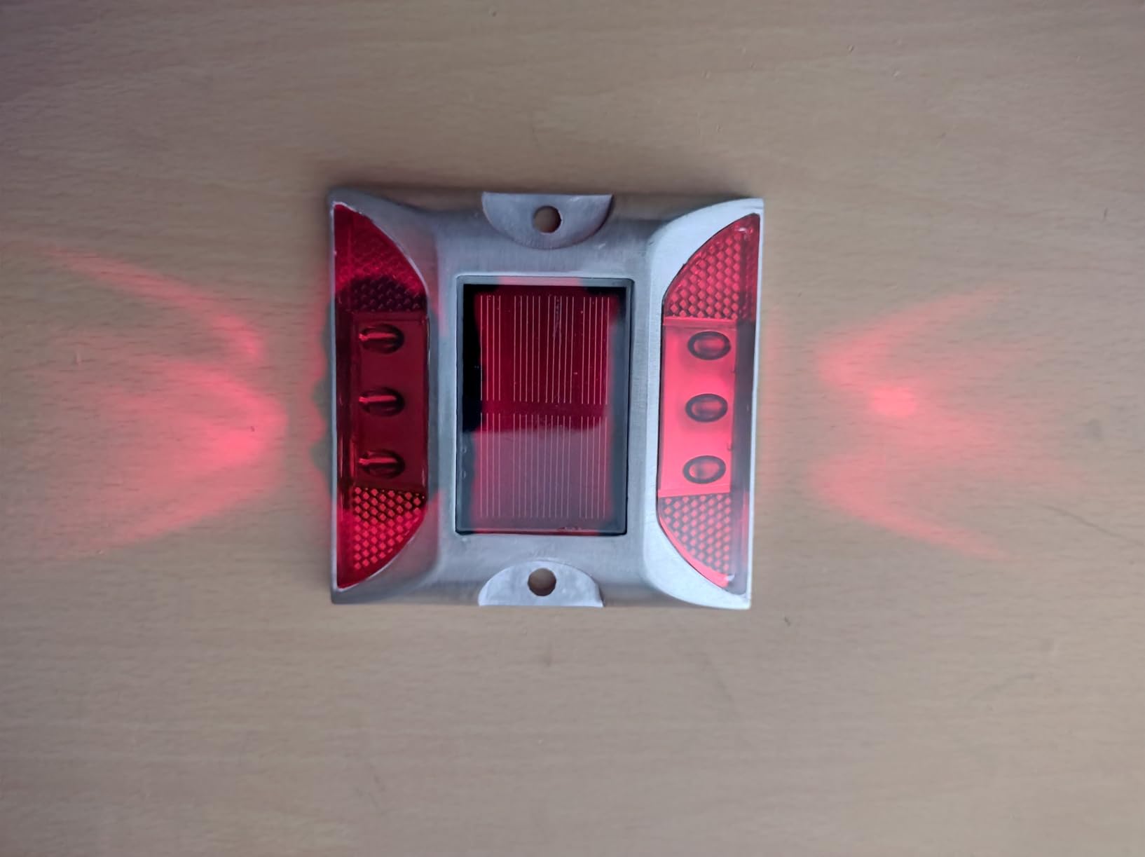OUKENS Segnapasso Solare LED Terra Rosso IP65 Alluminio